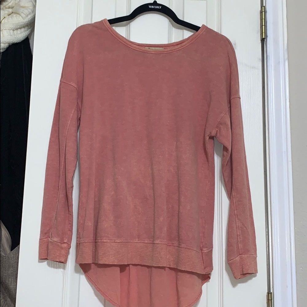 Pink long sleeve w/ detailed back!